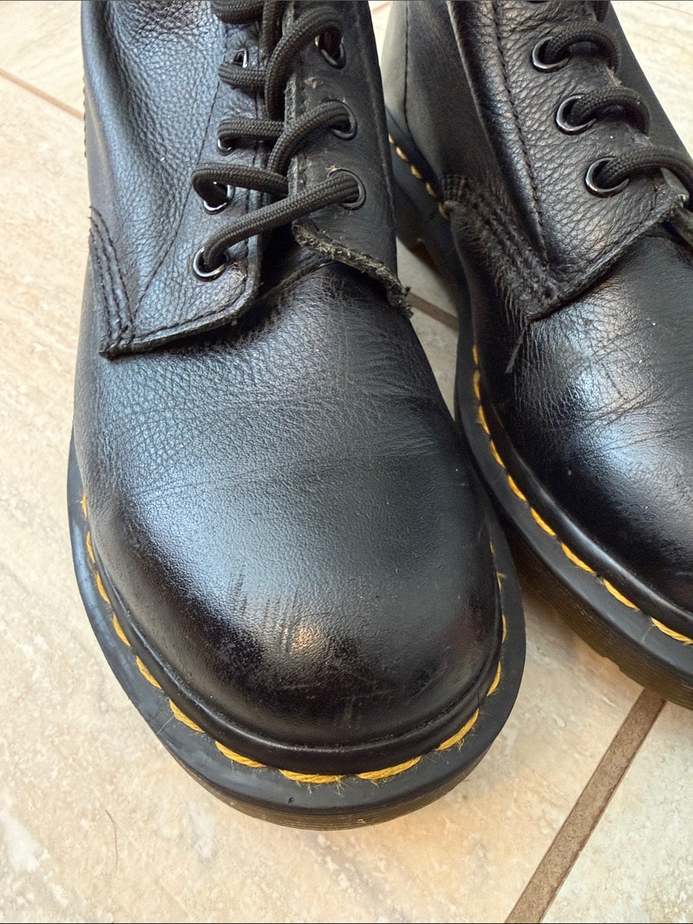Dr. Martens Pascal Black Leather 8-Eye Lace Up Combat Boots Women’s US 8 UK 6 - Picture 4 of 16